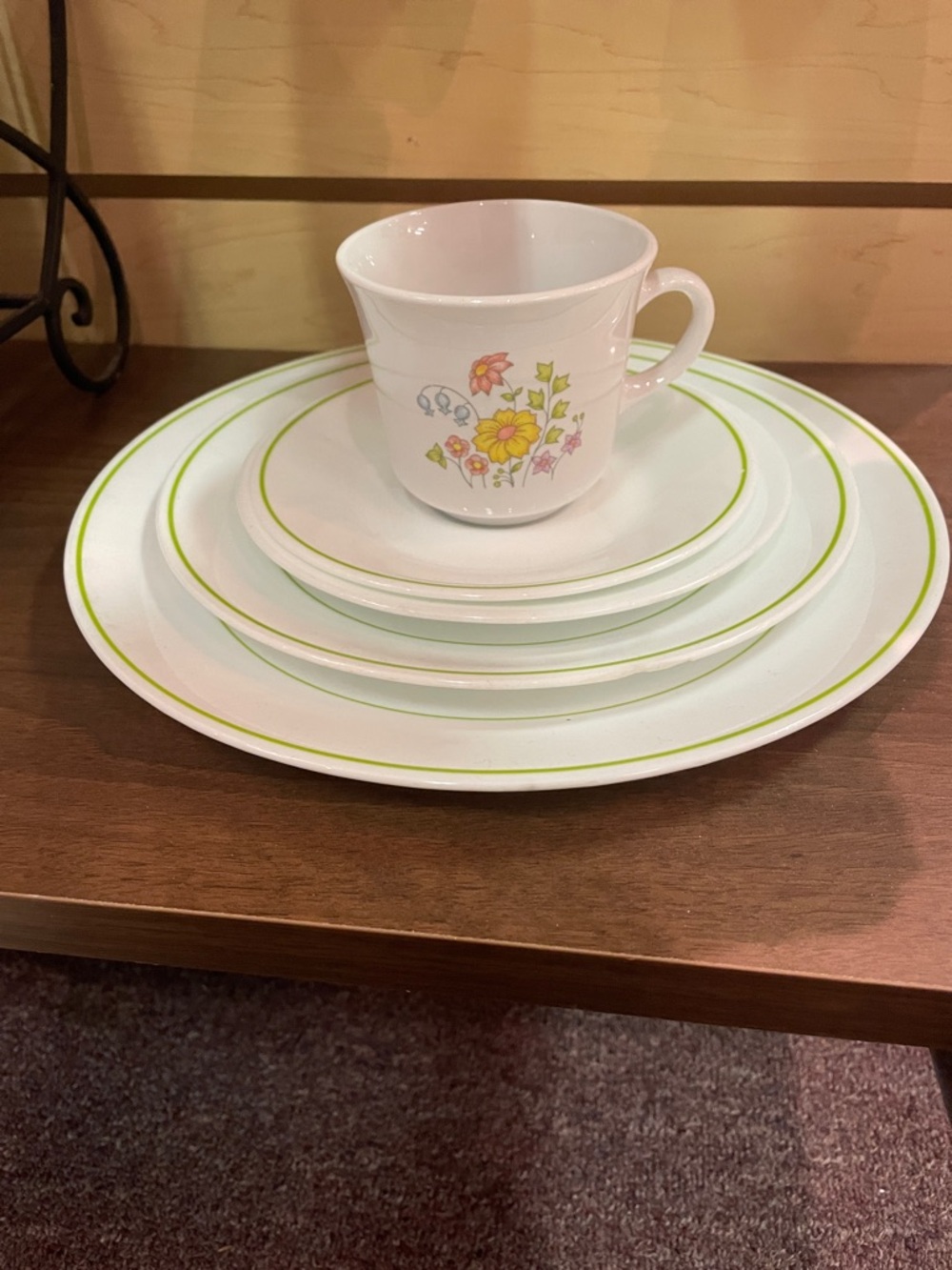 Vintage Corelle Spring Meadow - 35 pieces